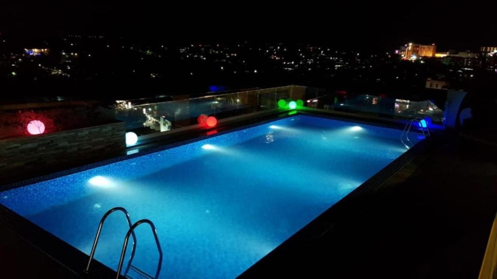 Maxonehotels @Balikpapan Exterior photo