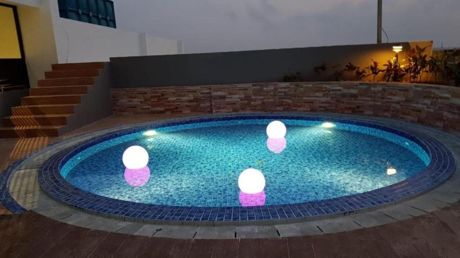 Maxonehotels @Balikpapan Exterior photo