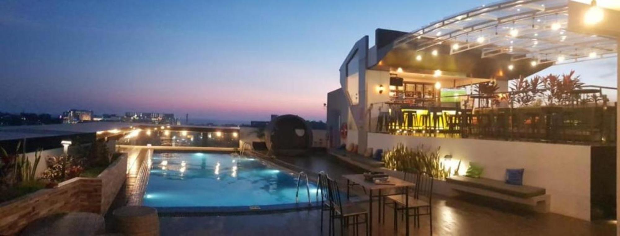 Maxonehotels @Balikpapan Exterior photo