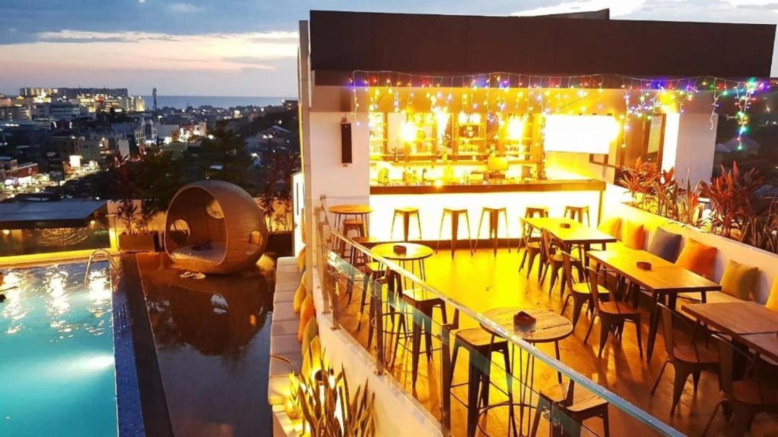 Maxonehotels @Balikpapan Exterior photo